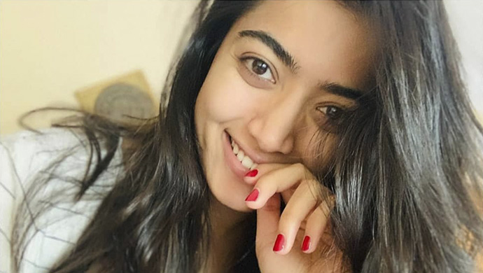 Rachita Ram Six Vidoes - Rashmika Mandanna Harassed on Social Media for Oops moments