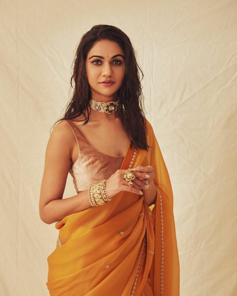 10 Hot Pics - Sneha Reddy, The New Temptress