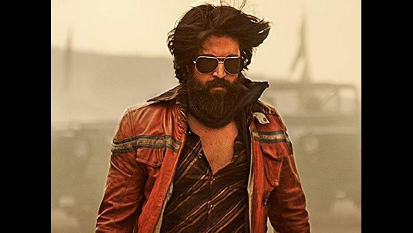 kgf Yash rocking 🌟🤟✨😎 Images • 🇮🇳༒︎𝑲𝑮𝑭🌠𝐀𝐑𝐌𝐘 ࿐❤ (@rockimstar)  on ShareChat