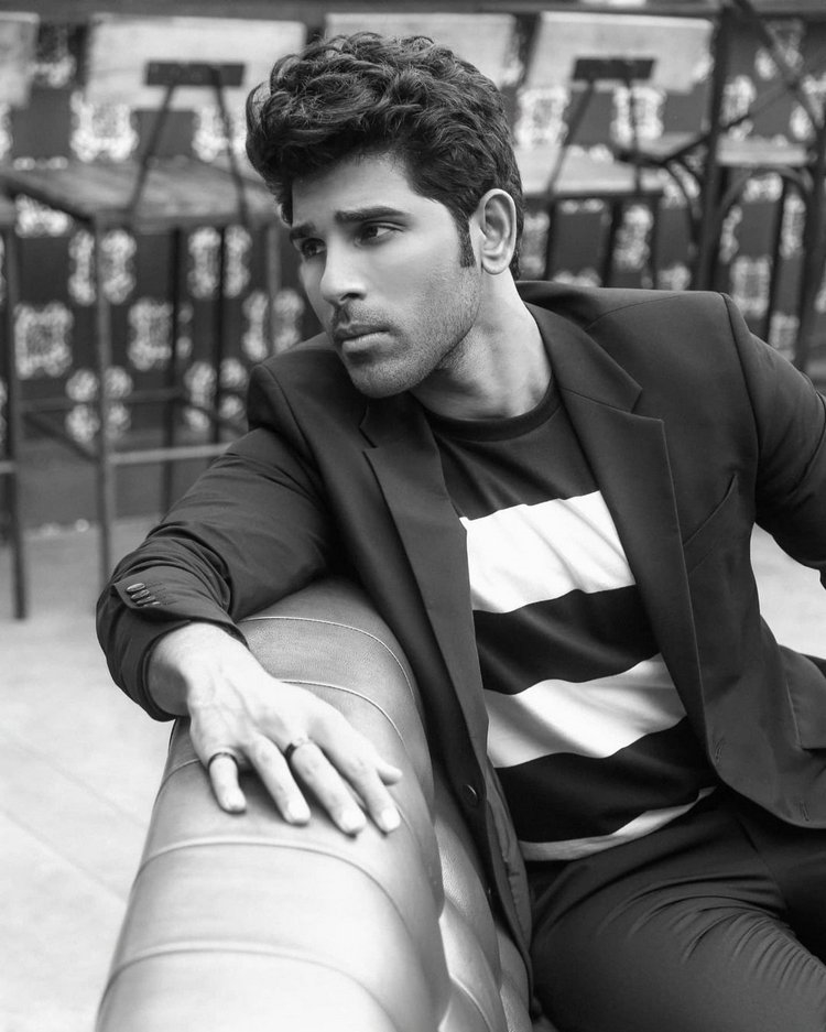 Allu Sirish New Photos Gallery