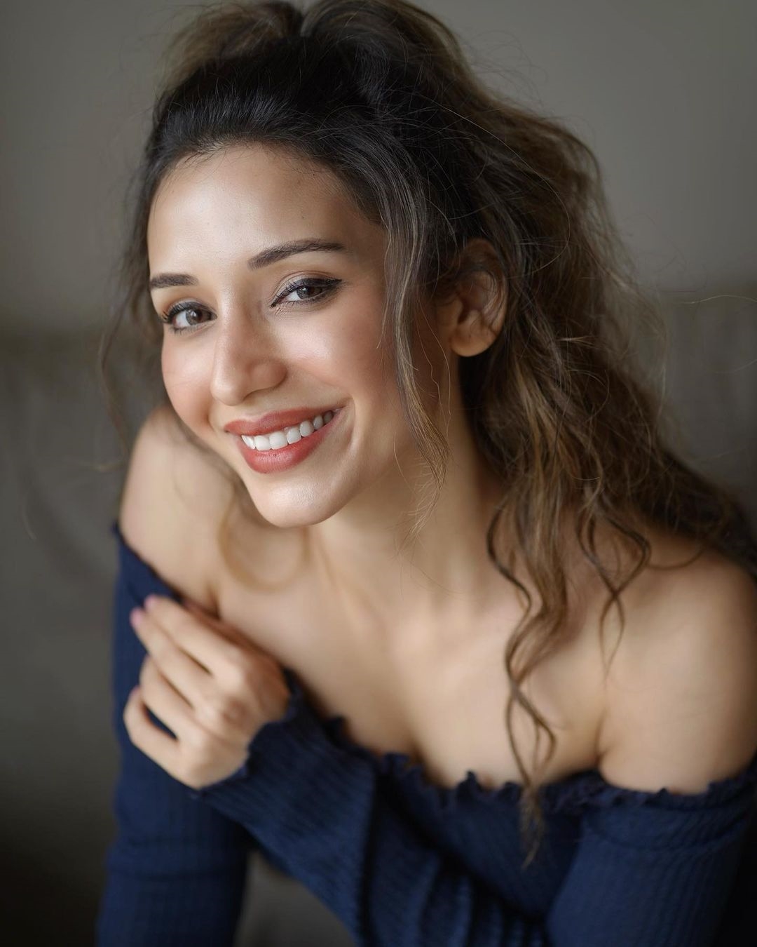 Helly Daruwala Latest Photos