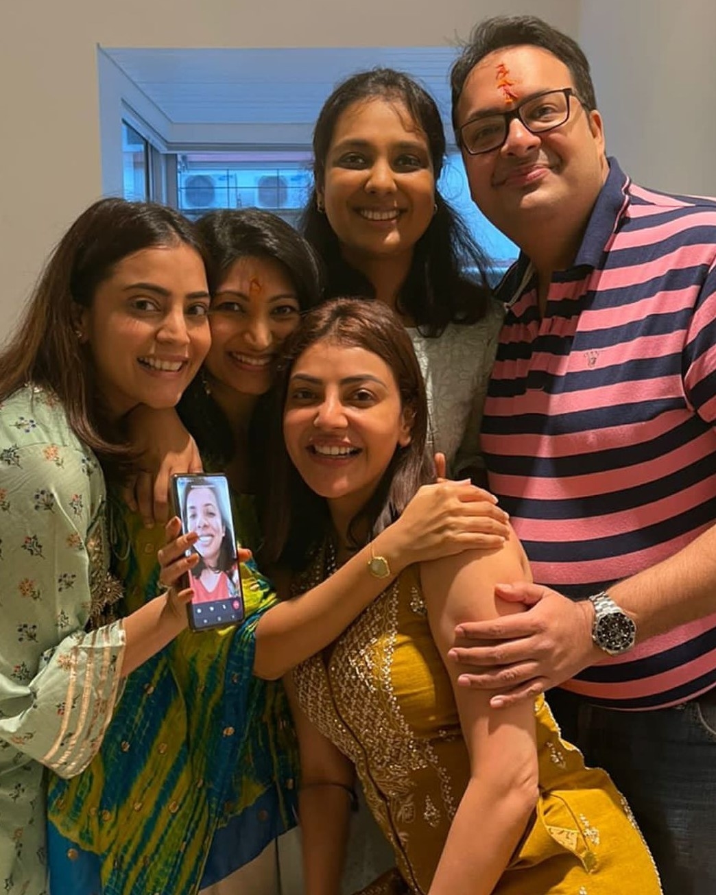 Kajal Aggarwal Images With Family