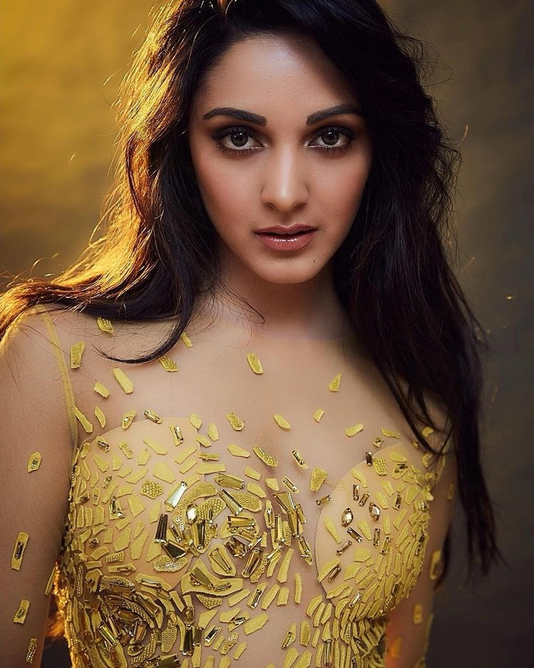 Kiara Advani Hot Photos Shoot