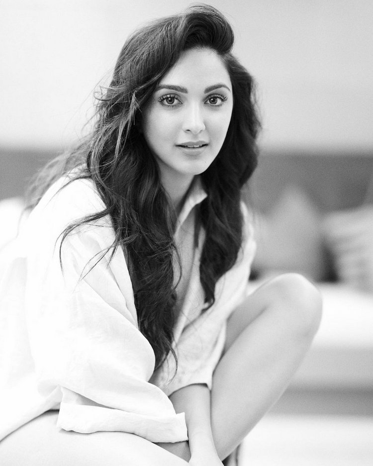 Kiara Advani Hot Photos Shoot