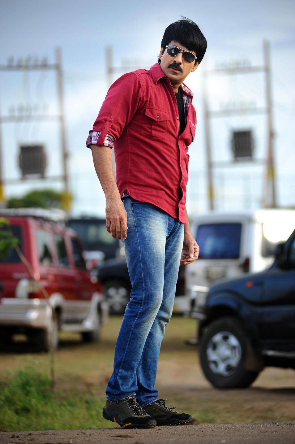 Mass Maha Raja RaviTeja Candid Images From Movie Sets