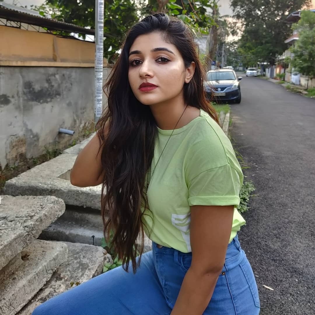 Mirnna latest Photos in resort