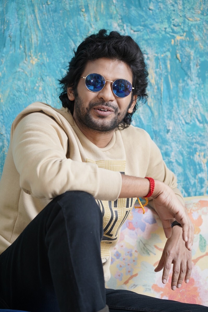 Naveen polishetty good looking photos