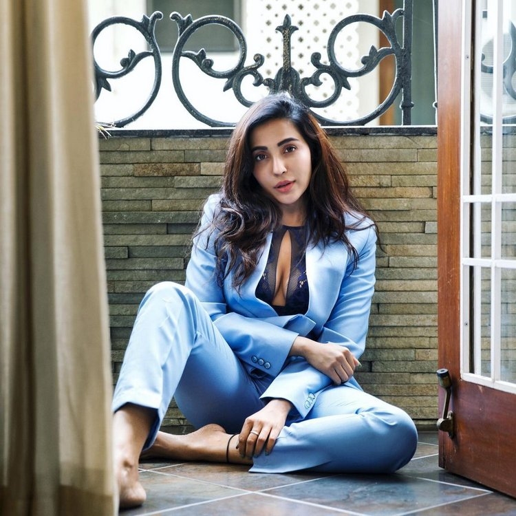 Parvati Nair Stills Gallery