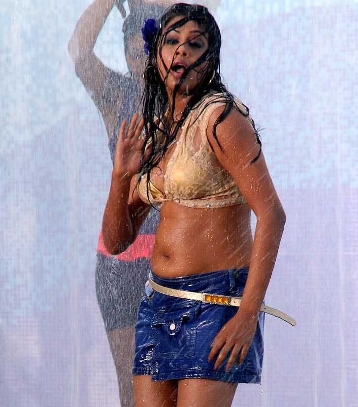 Priyamani rain dance hot photos