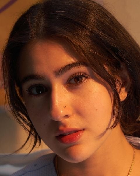 Sara Ali Khan Hot Photos Collection