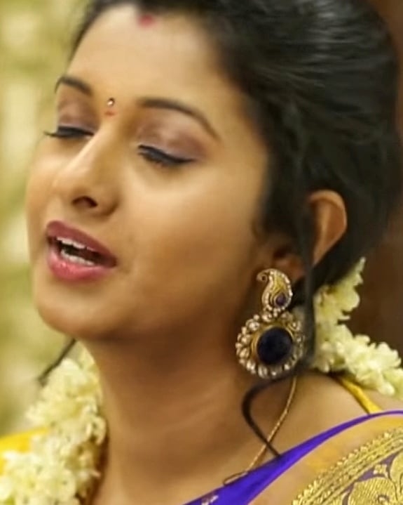 priya bhavana Hot Photos