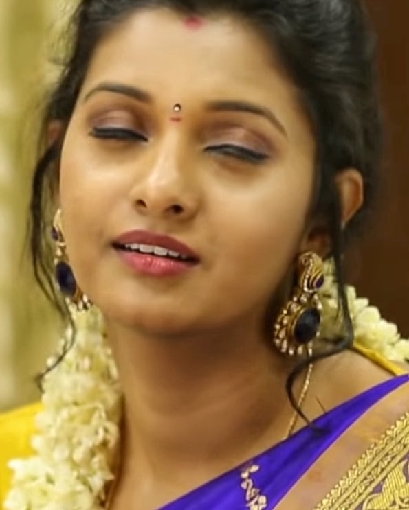 priya bhavana Hot Photos