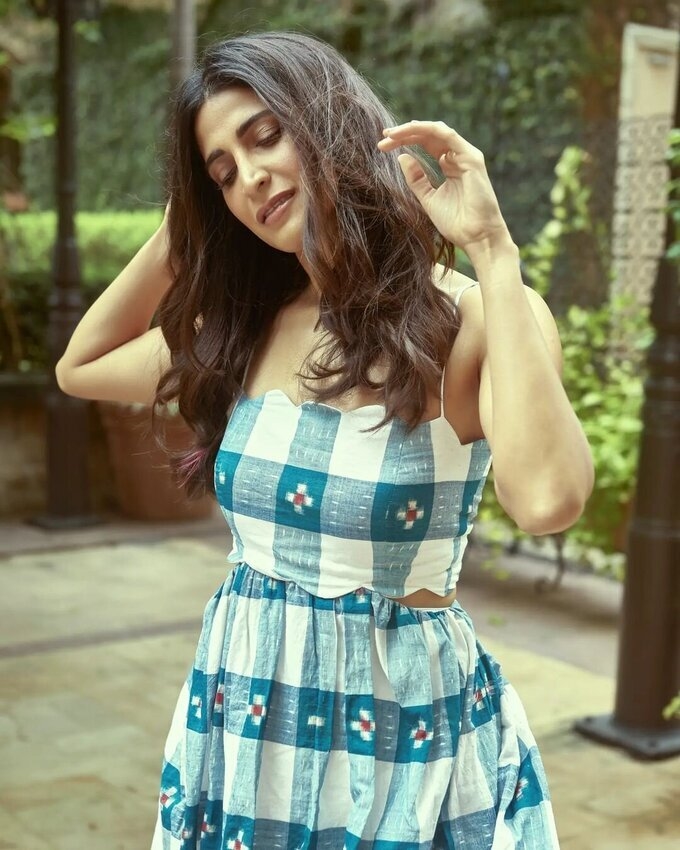 Aahana Kumra Amazing Photos In Frock