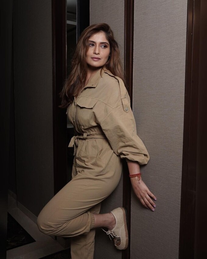 Aarti Singh Images In Phoot Shoot