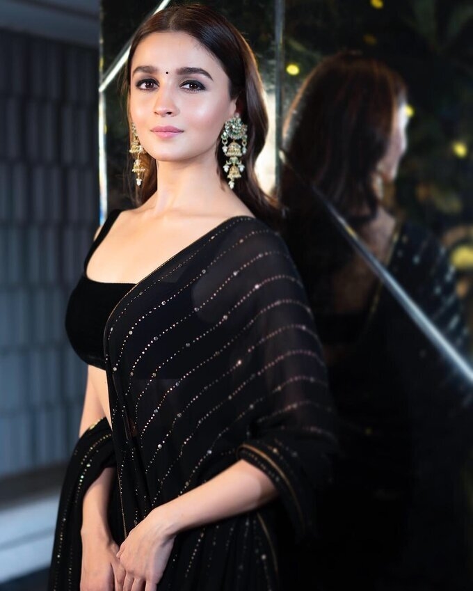 Actress Alia Bhatt New Image Collection In Black Attire