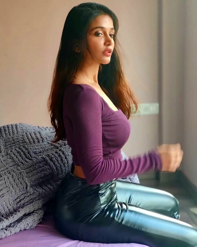 Actress Anaika Soti Latest Photo Collection