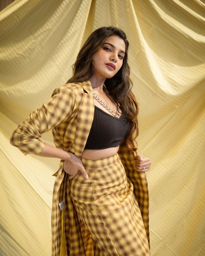 Actress And Model Aathmika Latest Image Collection