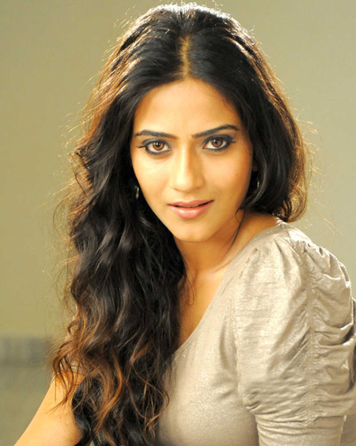 Actress And Model Aditi Sharma Latest Image Collection