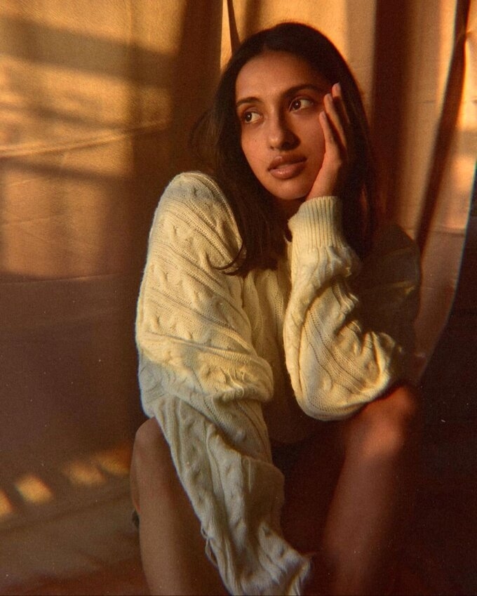 Actress And Model Akansha Ranjan Kapoor Latest Photo Collection