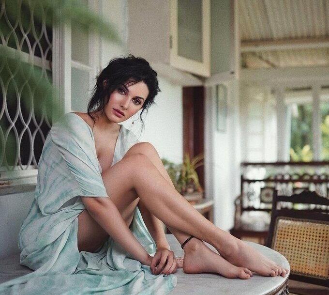 Actress And Model Amyra Dastur Image Collection