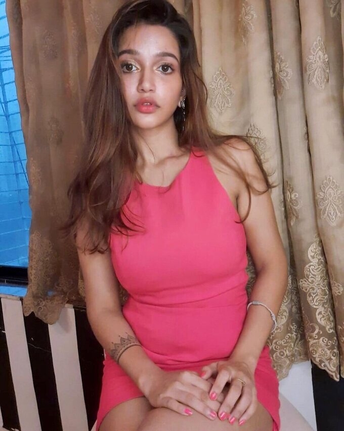 Actress And Model Anaika Soti Cute Images