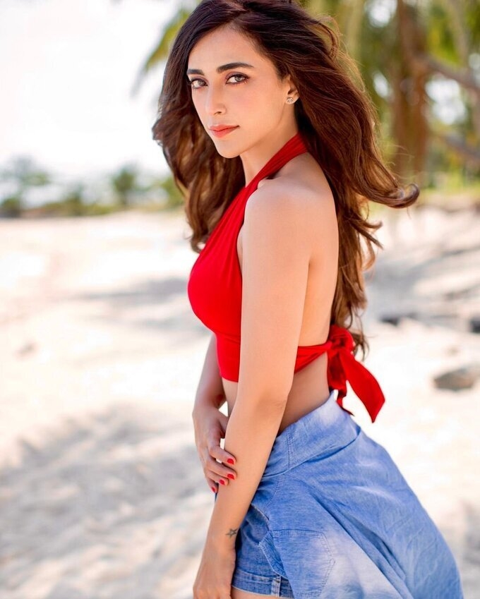 Actress And Model Angela Krislinzki Latest Images