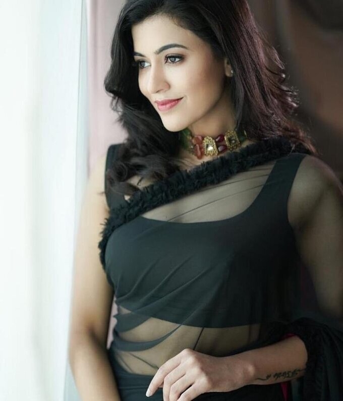 Actress And Model Anju Kurian Latest Photoshoot