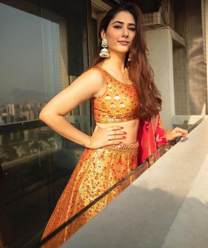 Actress And Model Disha Parmar Latest Photoshoot