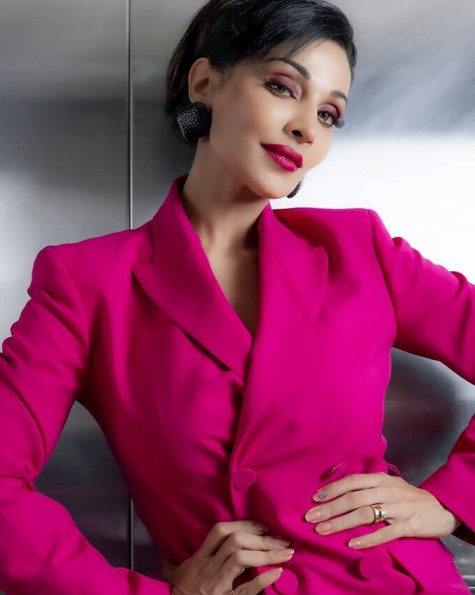 Actress And Model Flora Saini Image Collection