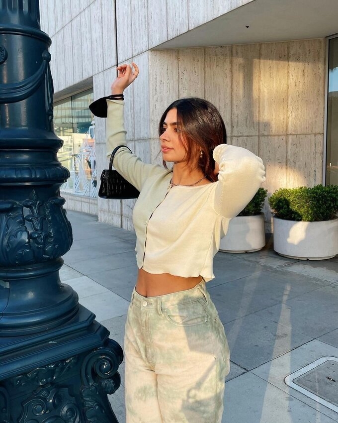 Actress And Model Khushi Kapoor Latest Photo Collection