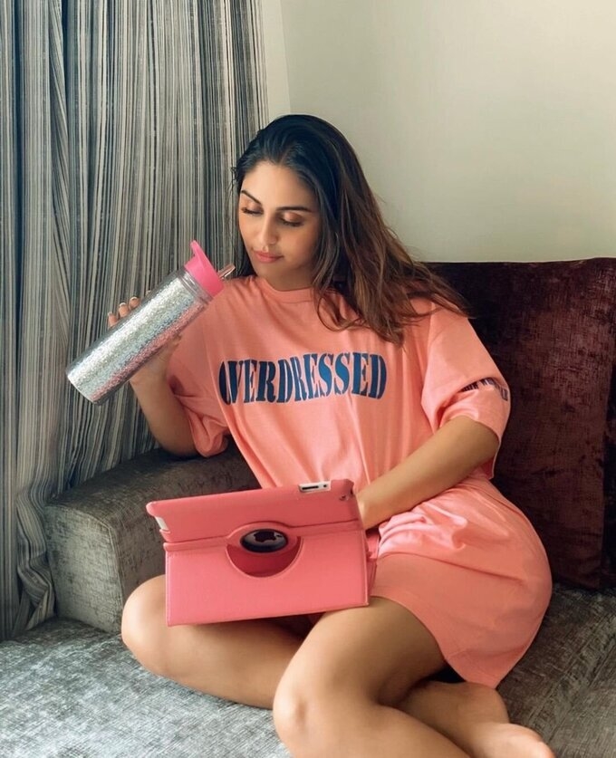 Actress And Model Krystle DSouza Image Collection