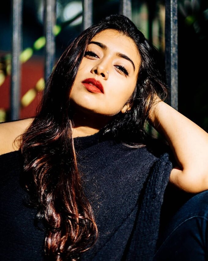 Actress And Model Maduri Braganza Image Collection