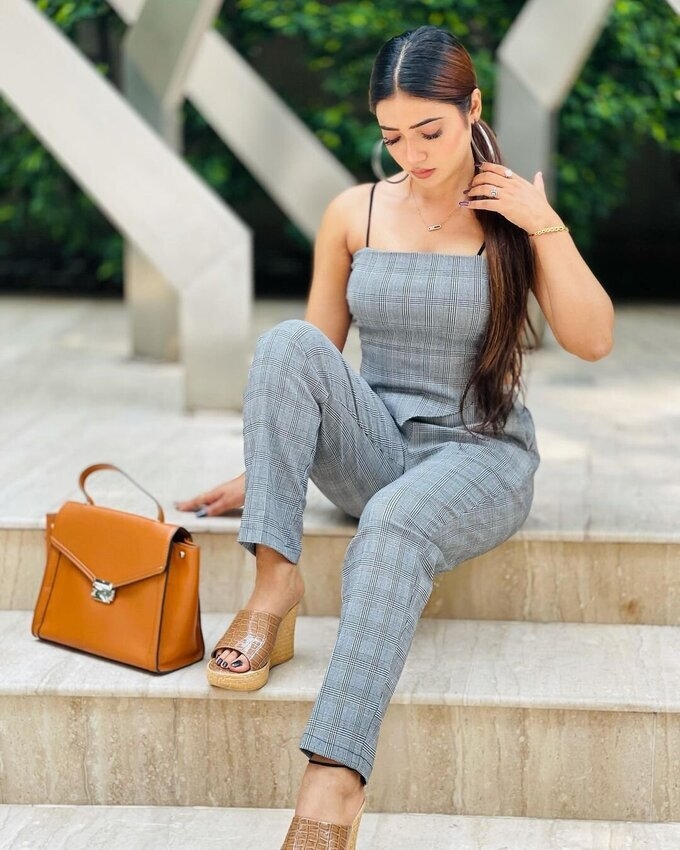 Actress And Model Muskan Sharma New Images