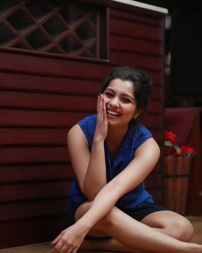 Actress And Model Niranjana Anoop Latest Images