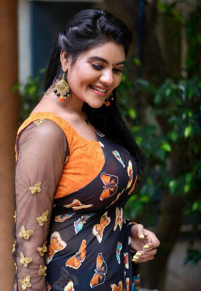 Actress And Model Nivisha Kingkon Latest Photo Collection