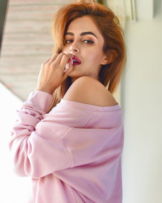 Actress And Model Priya Banerjee Latest Images