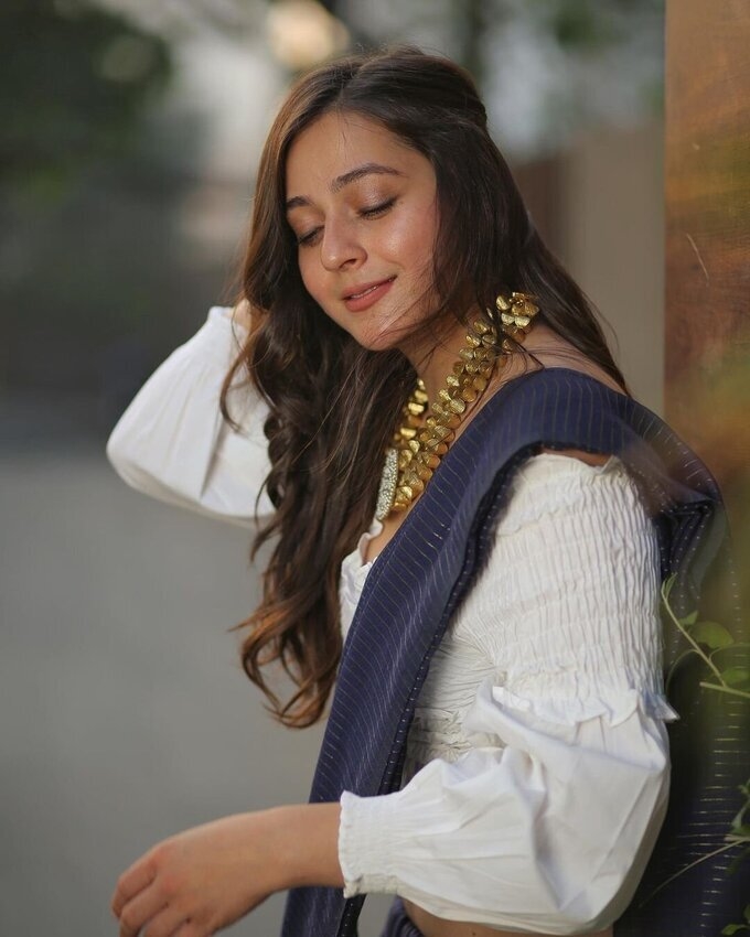 Actress And Model Priyal Gor Photo Collection