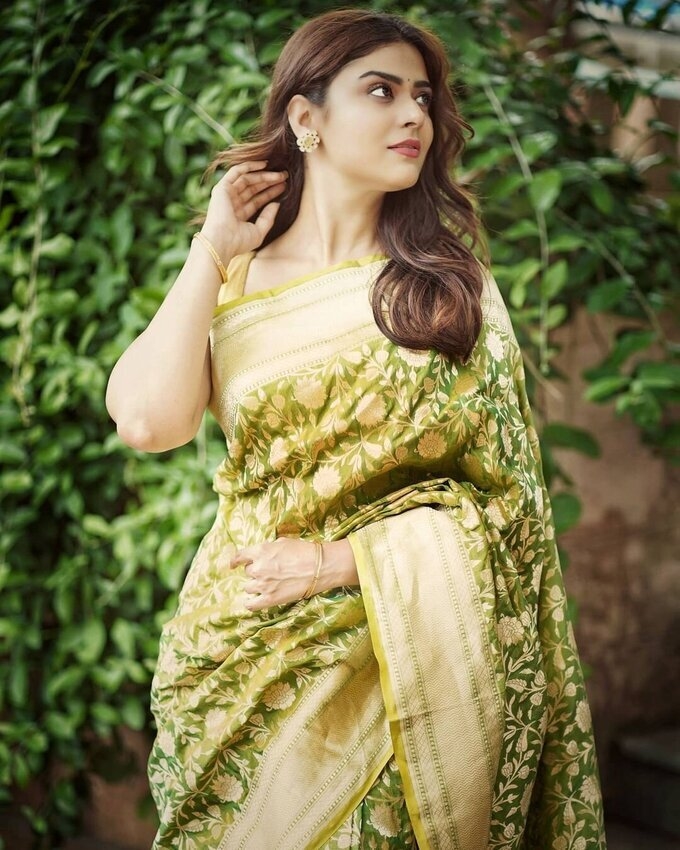 Actress And Model Priyanka Sharma Image Collection