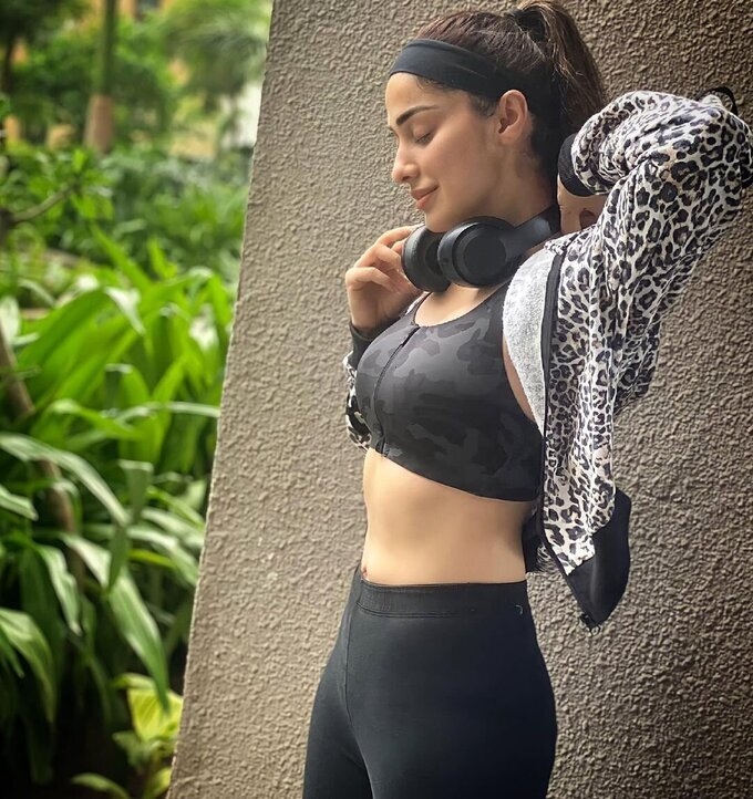 Actress And Model Raai Laxmi Latest Image Collection