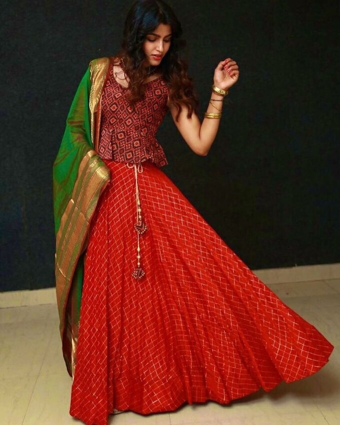 Actress And Model Sai Dhanshika Latest Image Collection