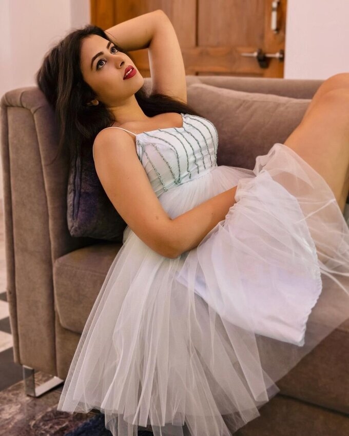 Actress And Model Shobhita Rana New Image Collection