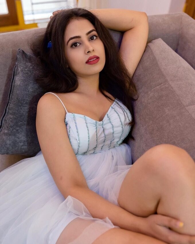 Actress And Model Shobhita Rana New Image Collection