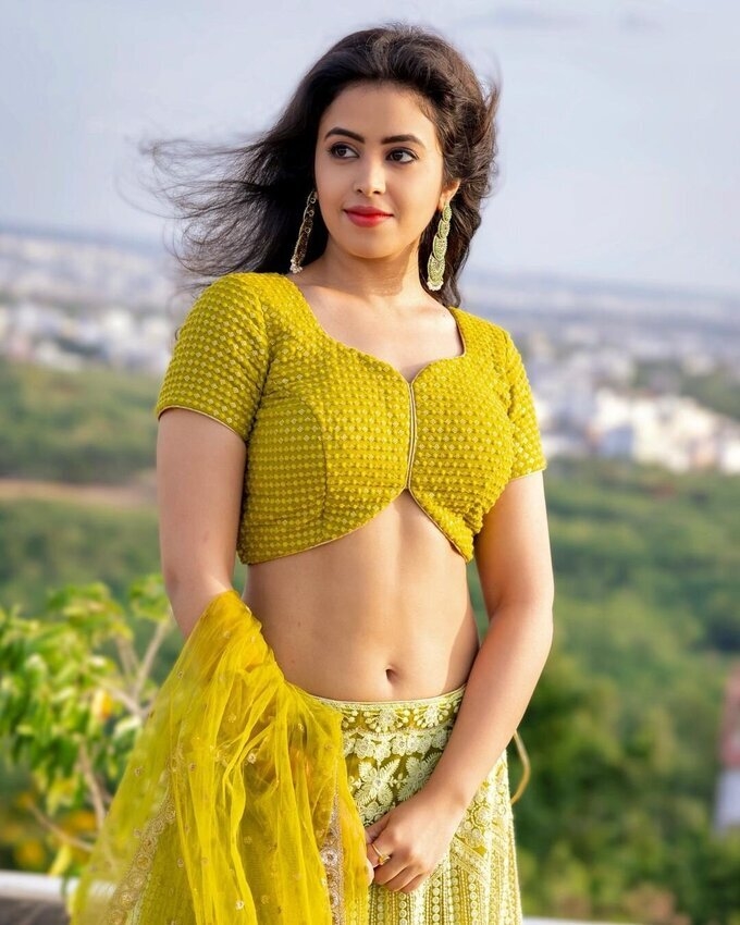 Actress And Model Shobhita Rana New Photos