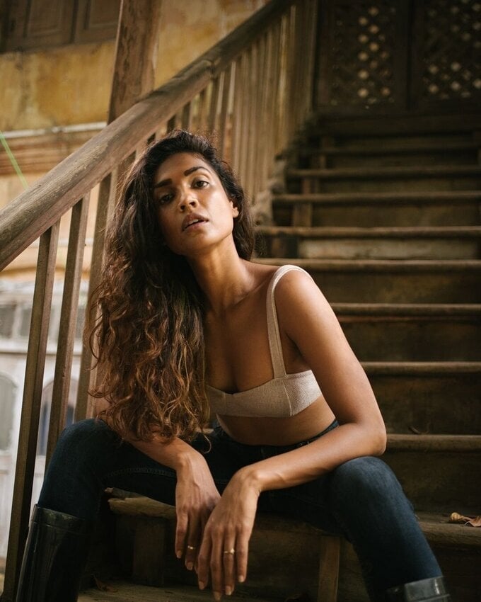 Actress And Model Shruthy Menon Latest Photo Collection