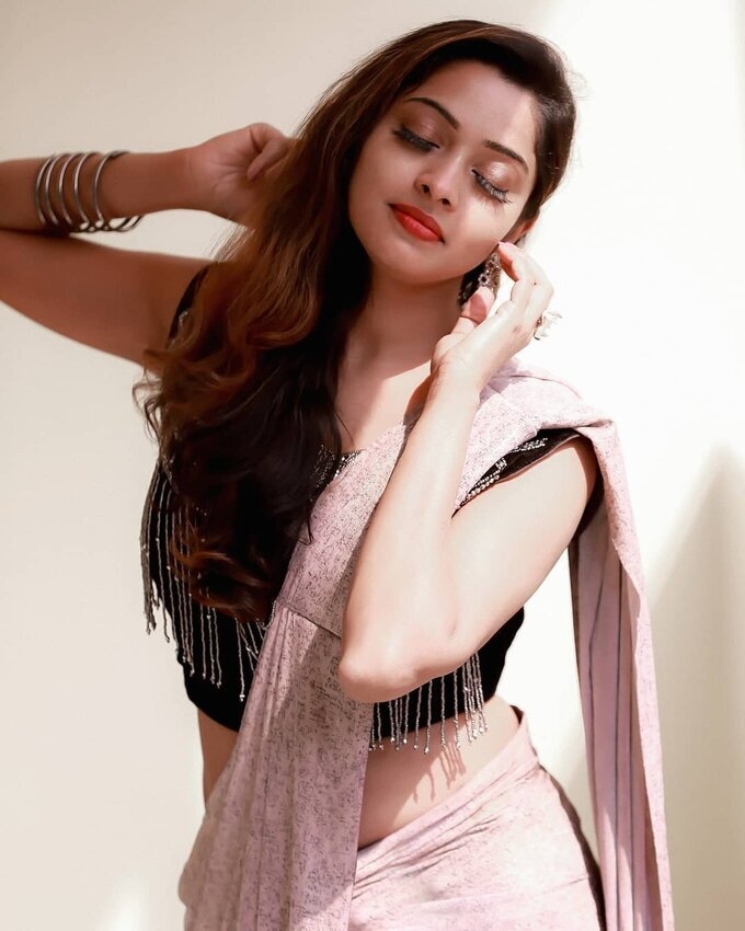 Actress And Model Sunu Lakshmi Image Collection