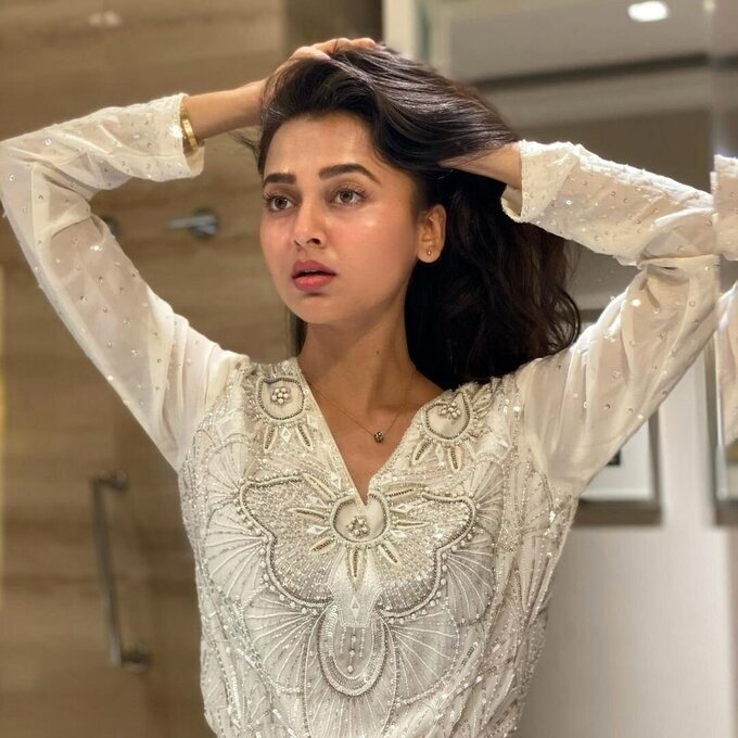 Actress And Model Tejasswi Prakash Latest Photoshoot