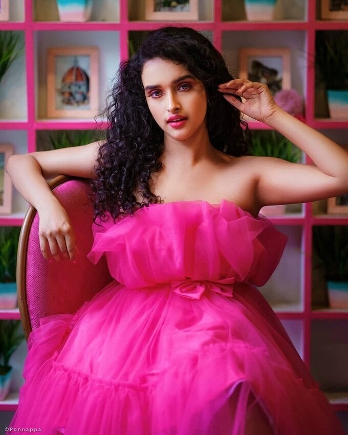 Actress And Model Vidya Prabhu Image Collection