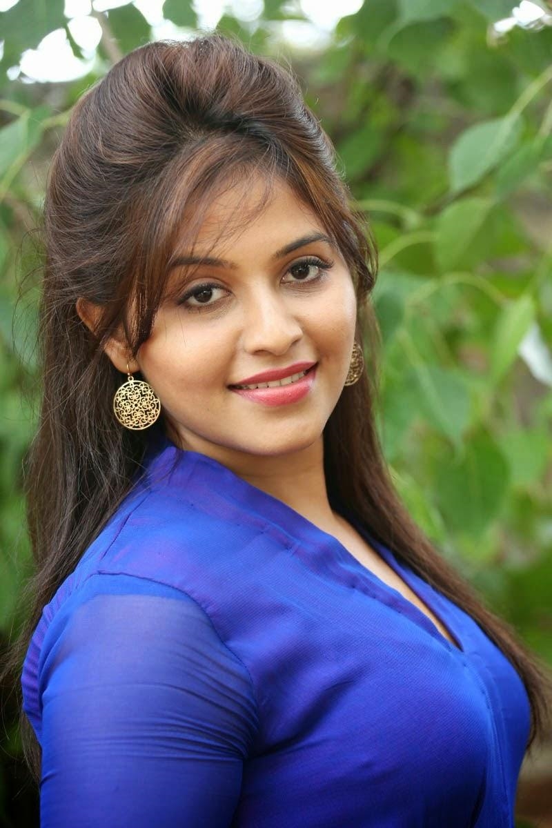 Actress Anjali Cute Unseen Images