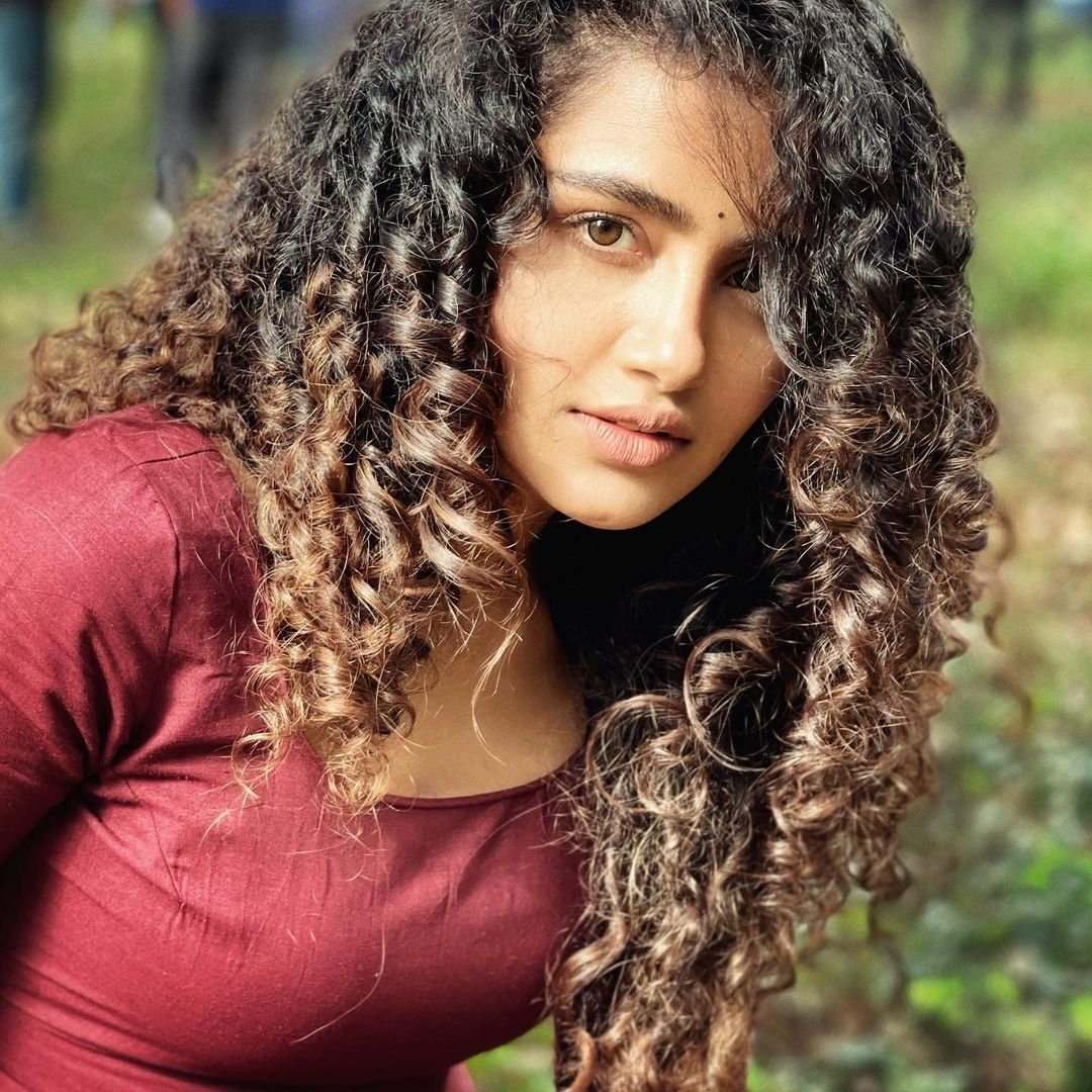 Actress Anupama Parameswaran Candid Images