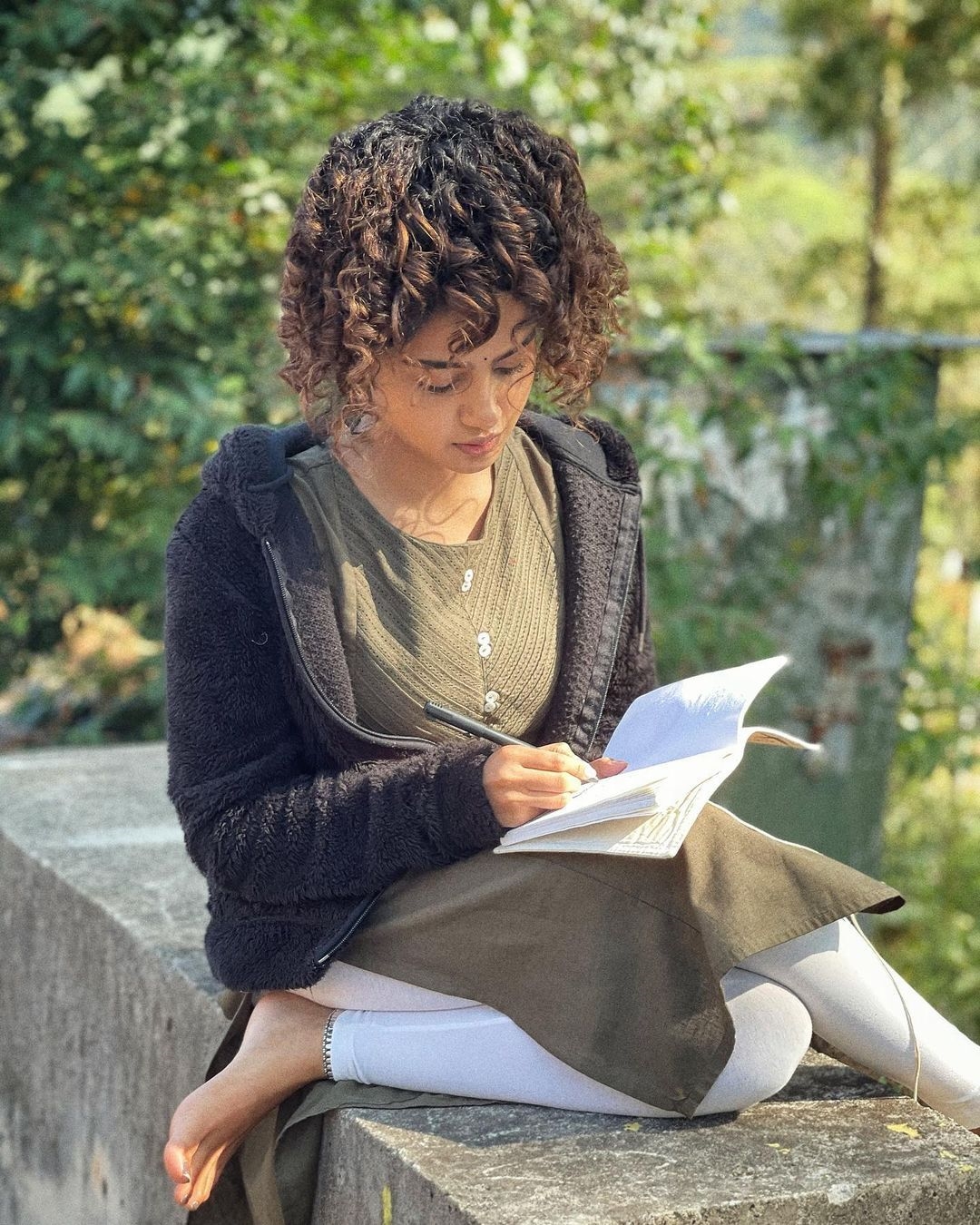 Actress Anupama Parameswaran Candid Images